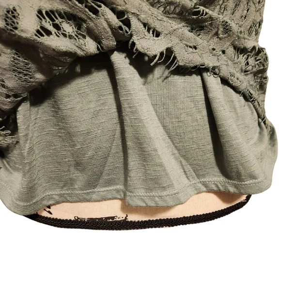 Rewind Sleeveless Lace Blouse - Picture 3 of 9